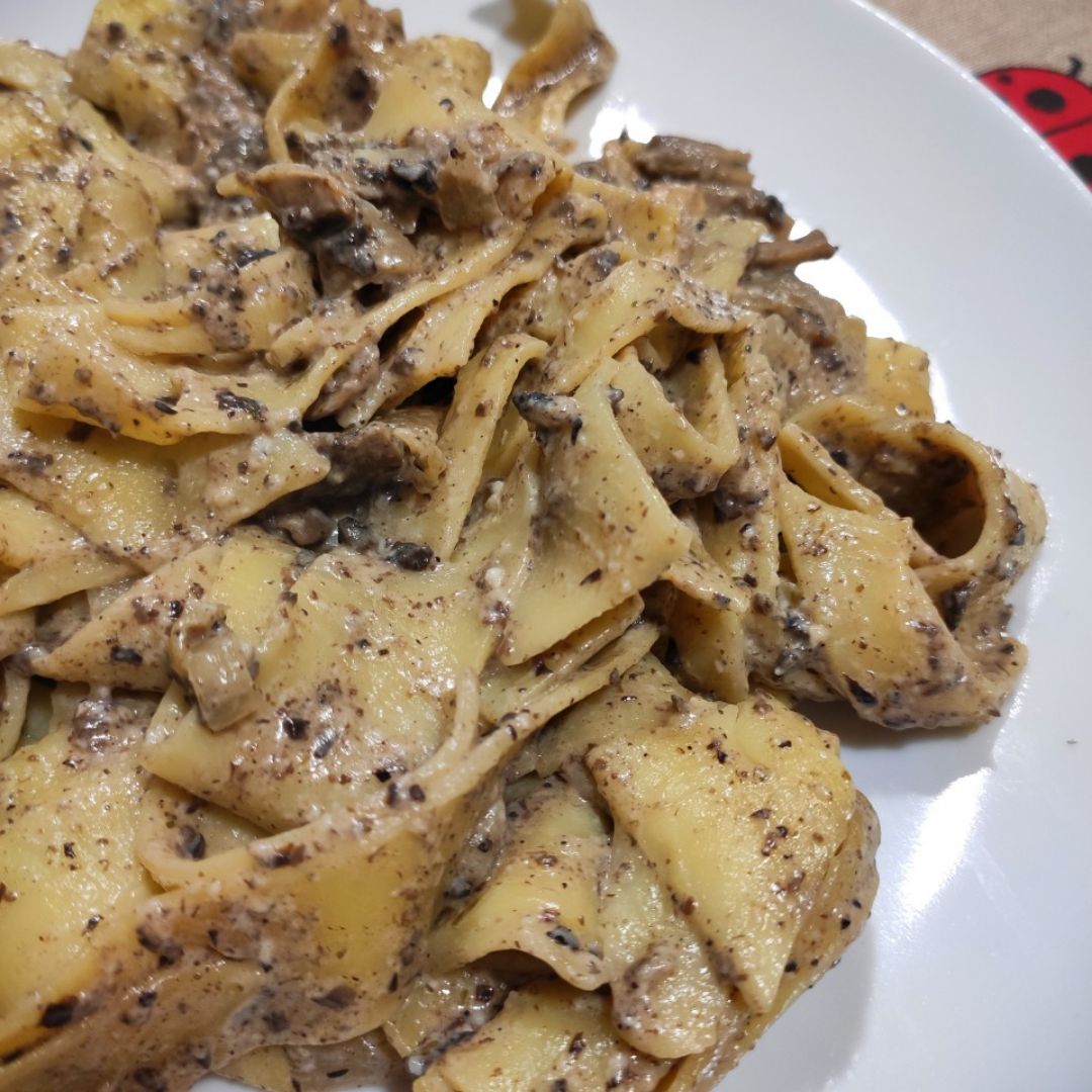 Tagliatelle con Trufa Negra